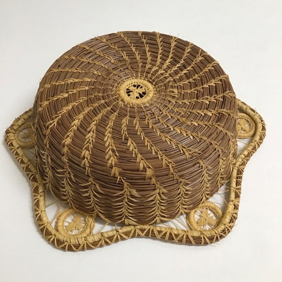 Folk Art Hand Woven Pine Needle Basket Master Weaver Intricate 10x3” Vintage USA - Picture 6 of 13